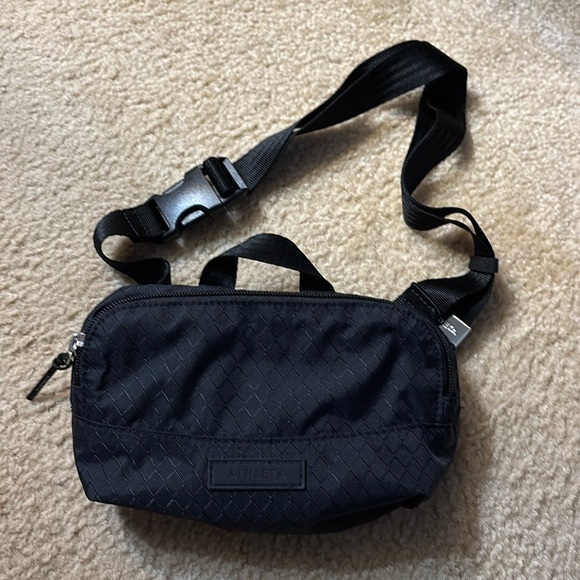 Athleta Handbags - Athleta belt bag
